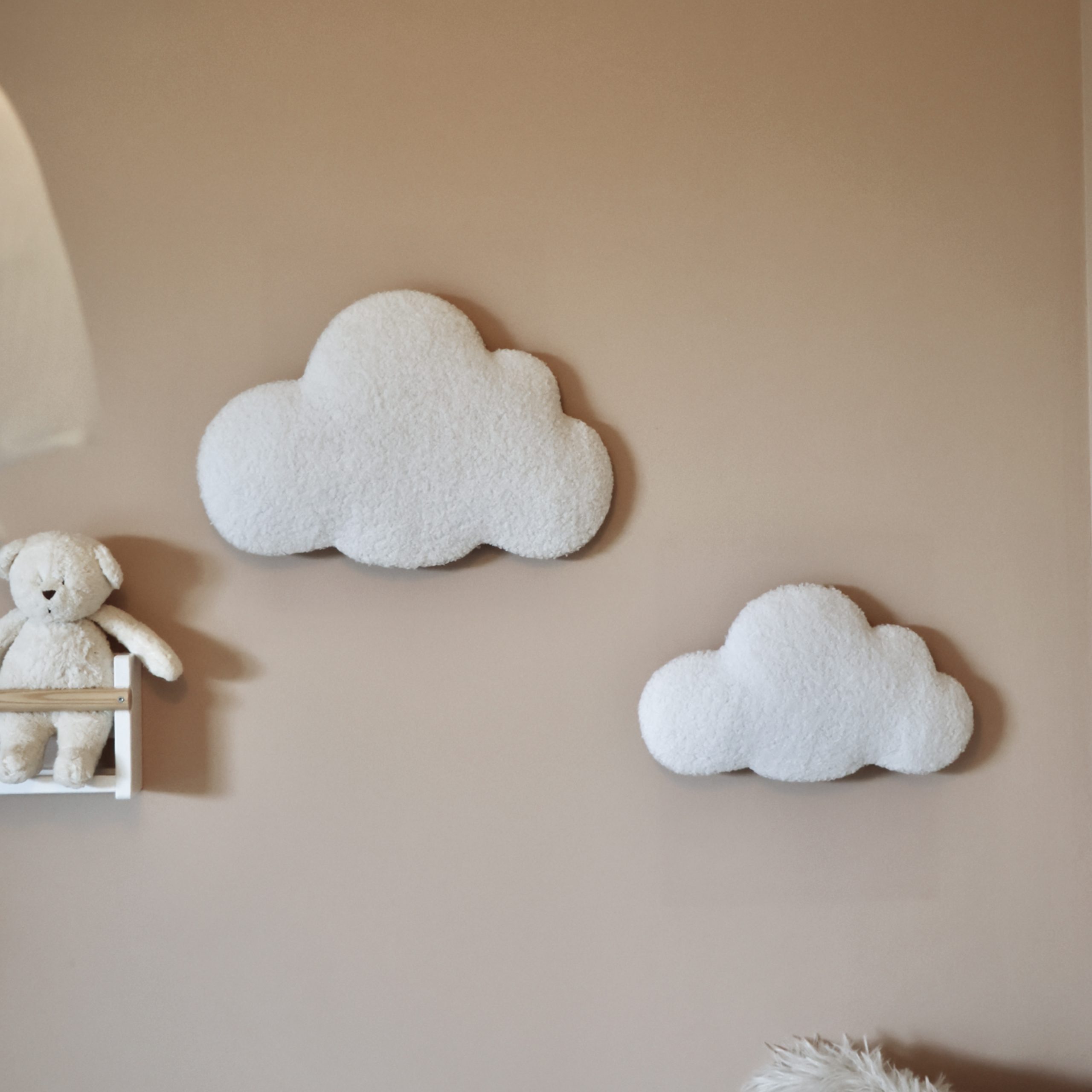 Cloud bouclé wall decor-0