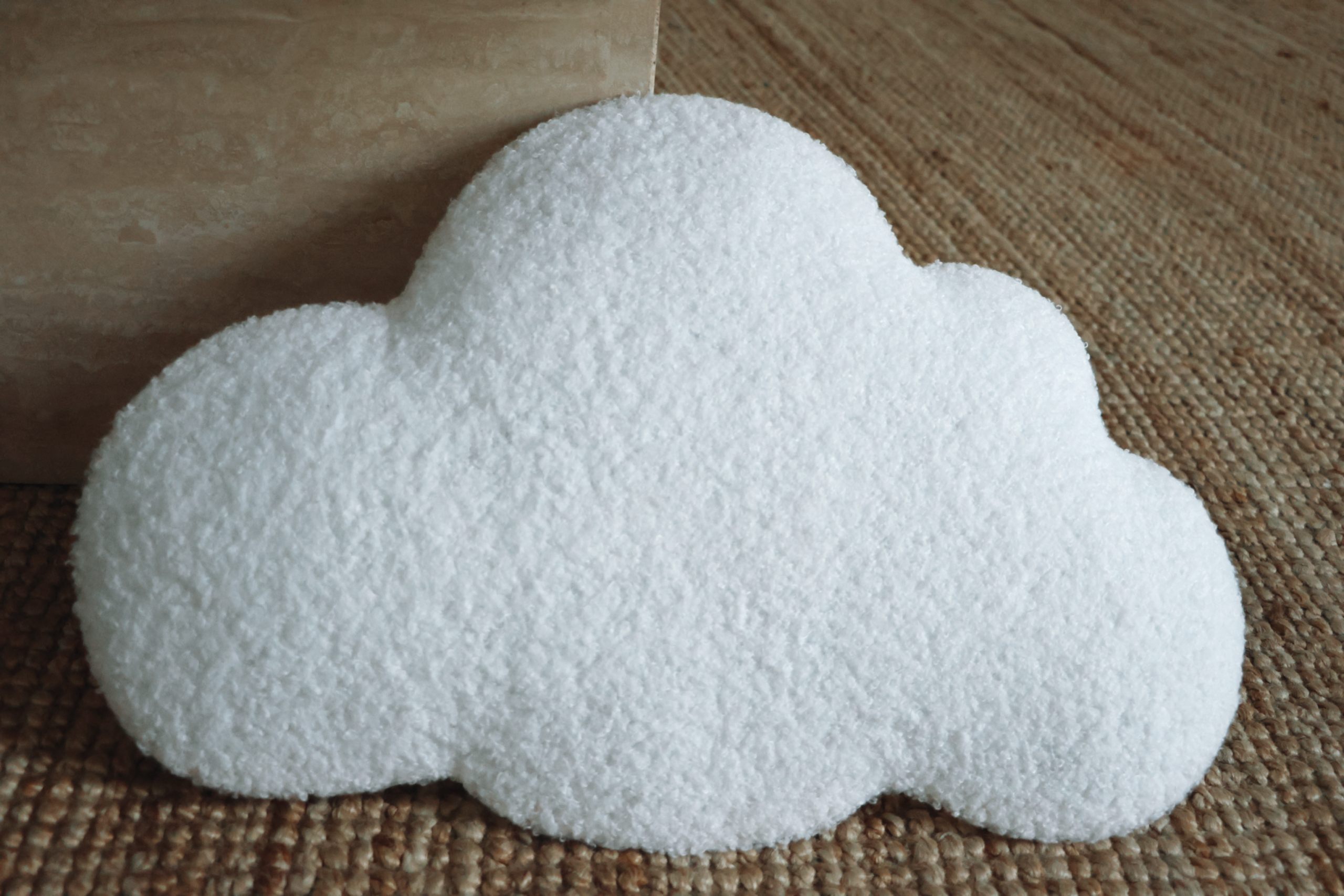 Cloud bouclé wall decor-4